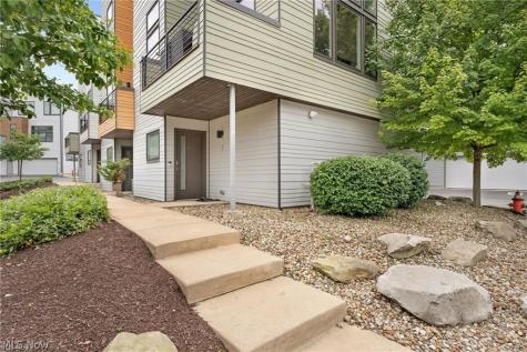18875 Riversouth Terrace Fairview Park OH 44126