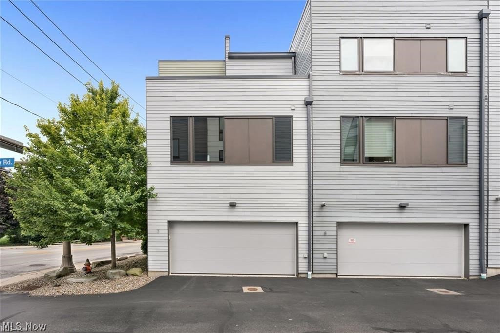 18875 Riversouth Terrace Fairview Park OH 44126