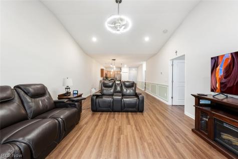 124 Acorn Lane Elyria OH 44035