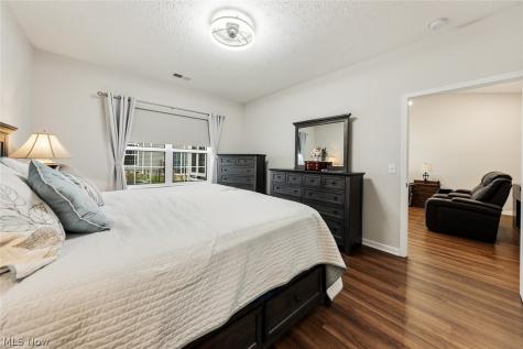 124 Acorn Lane Elyria OH 44035
