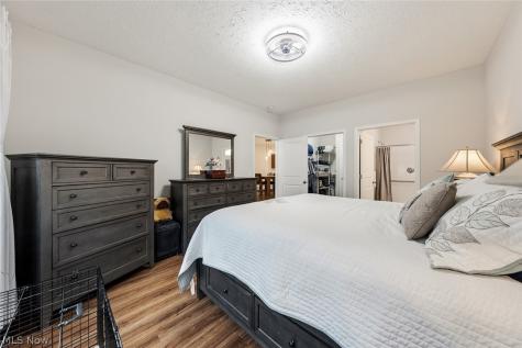 124 Acorn Lane Elyria OH 44035
