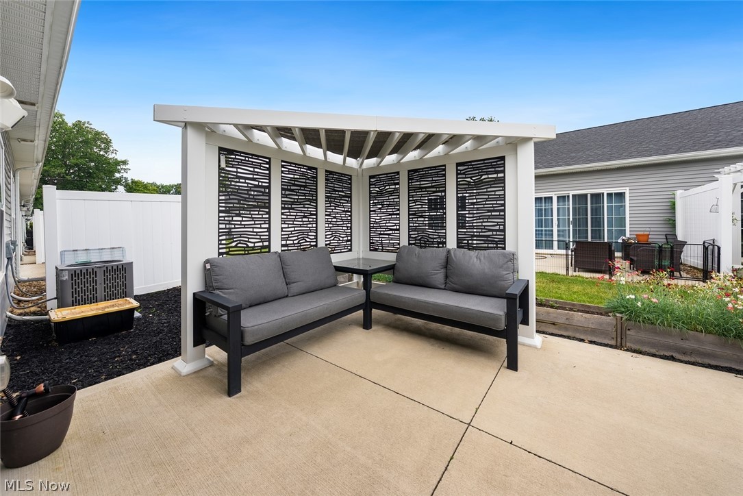 124 Acorn Lane Elyria OH 44035