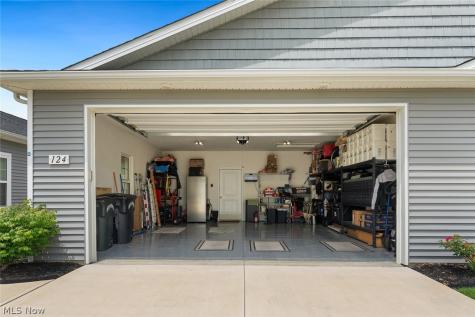 124 Acorn Lane Elyria OH 44035