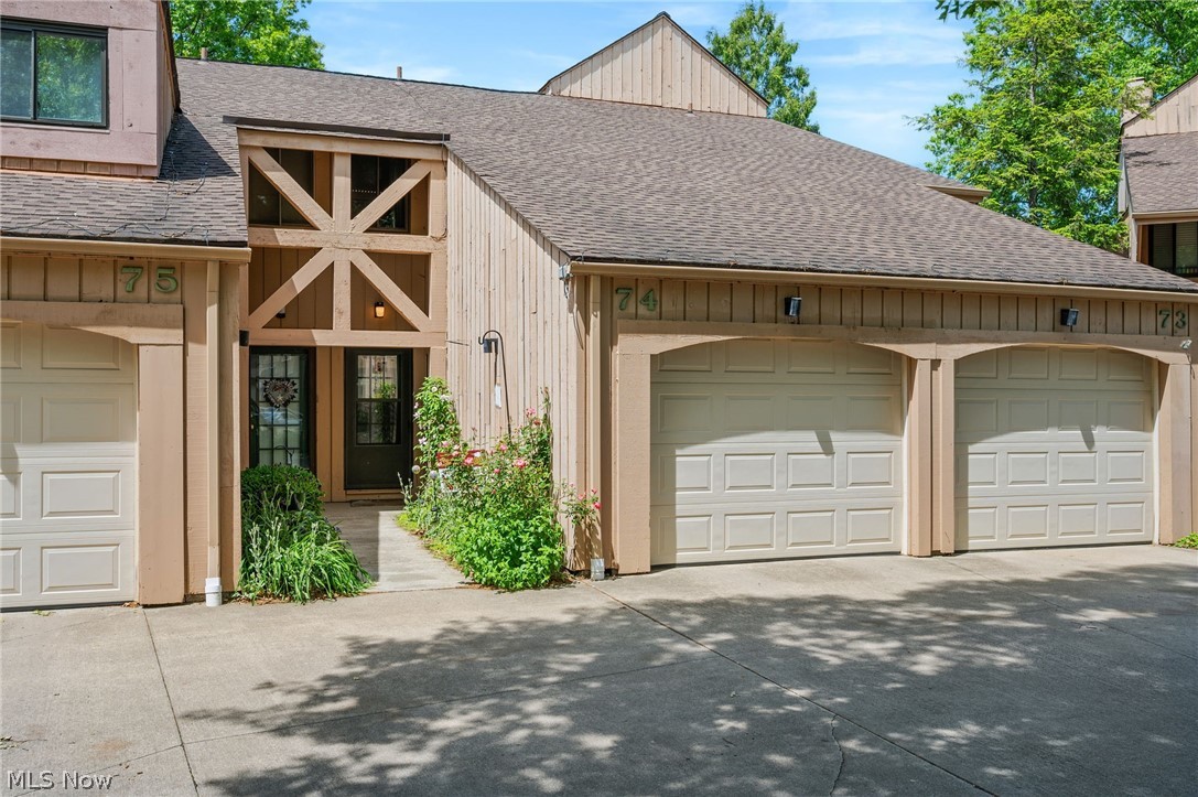 74 Landings Way Avon Lake OH 44012