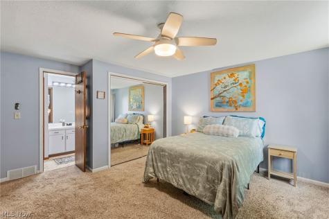74 Landings Way Avon Lake OH 44012