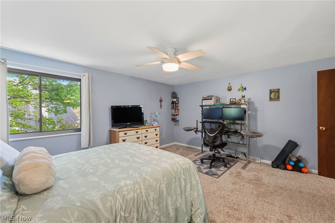 74 Landings Way Avon Lake OH 44012