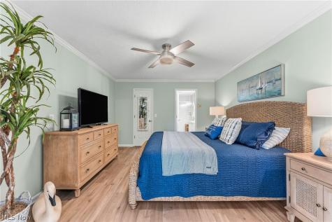 3771 E Lake Road Sheffield Lake OH 44054