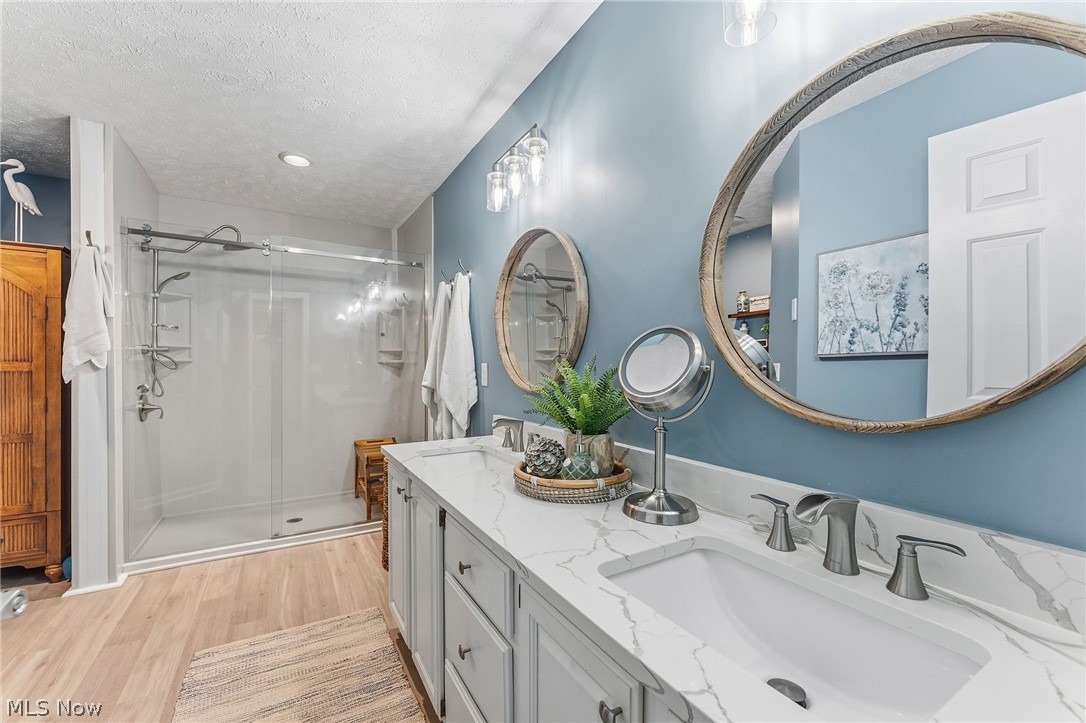 3771 E Lake Road Sheffield Lake OH 44054