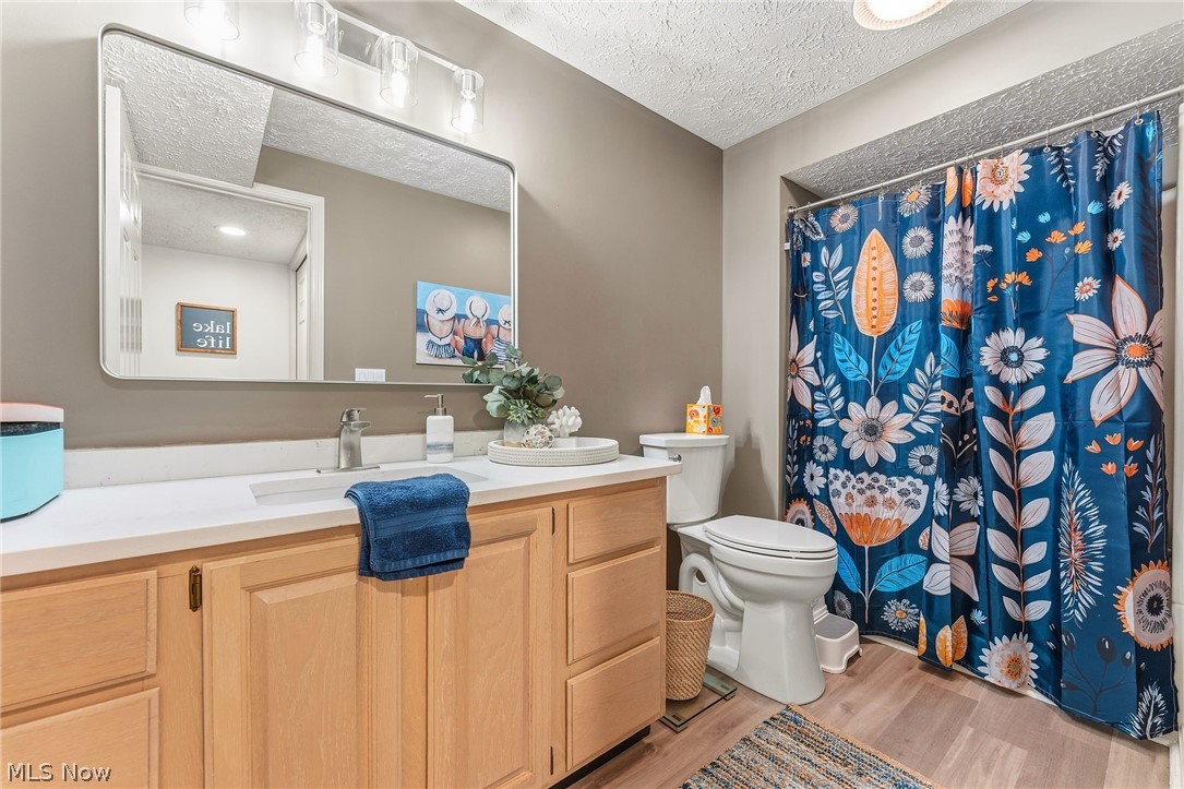 3771 E Lake Road Sheffield Lake OH 44054
