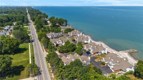 3771 E Lake Road Sheffield Lake OH 44054