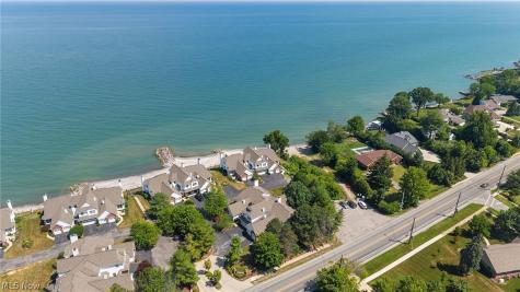 3771 E Lake Road Sheffield Lake OH 44054