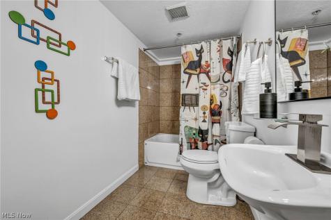 2222 Detroit Avenue Cleveland OH 44113