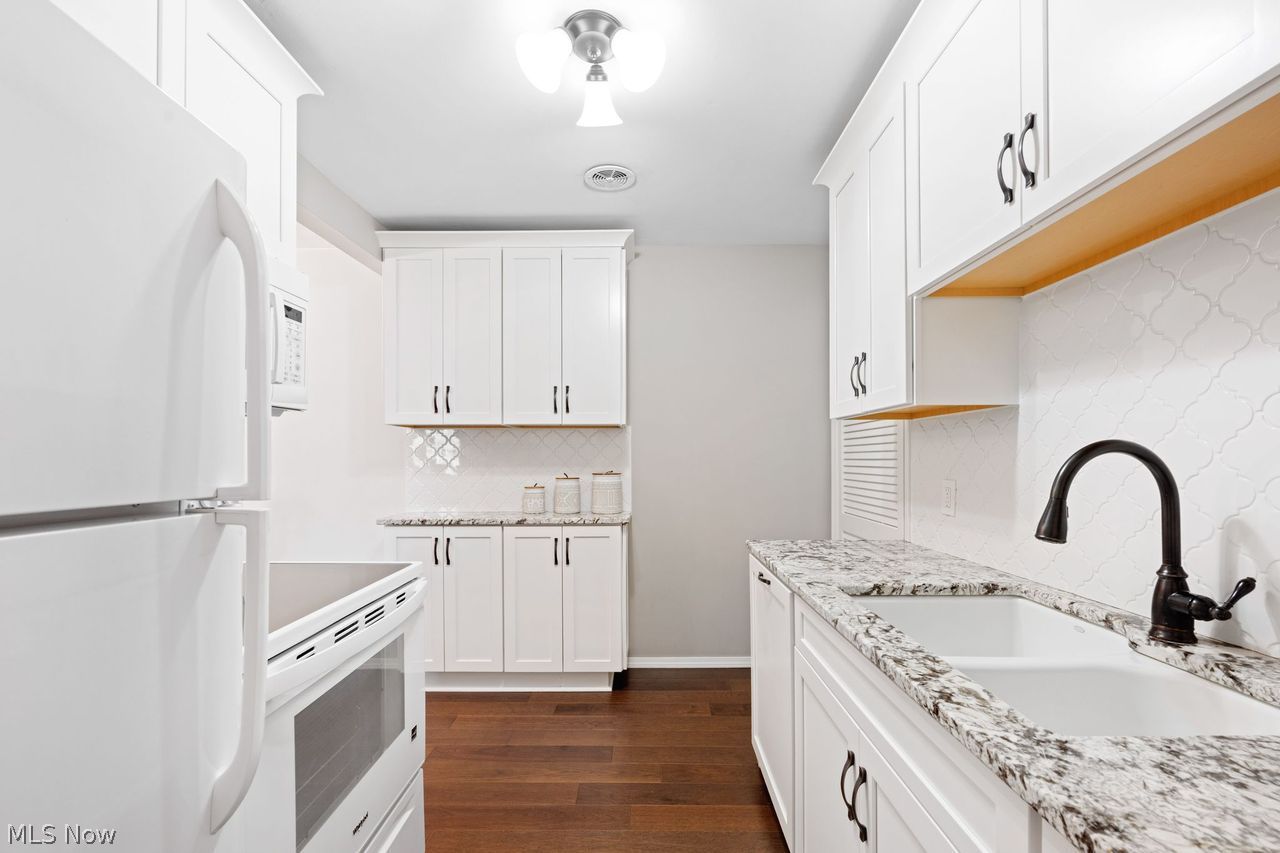 3964 Brendan Lane North Olmsted OH 44070