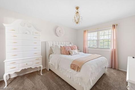 3964 Brendan Lane North Olmsted OH 44070