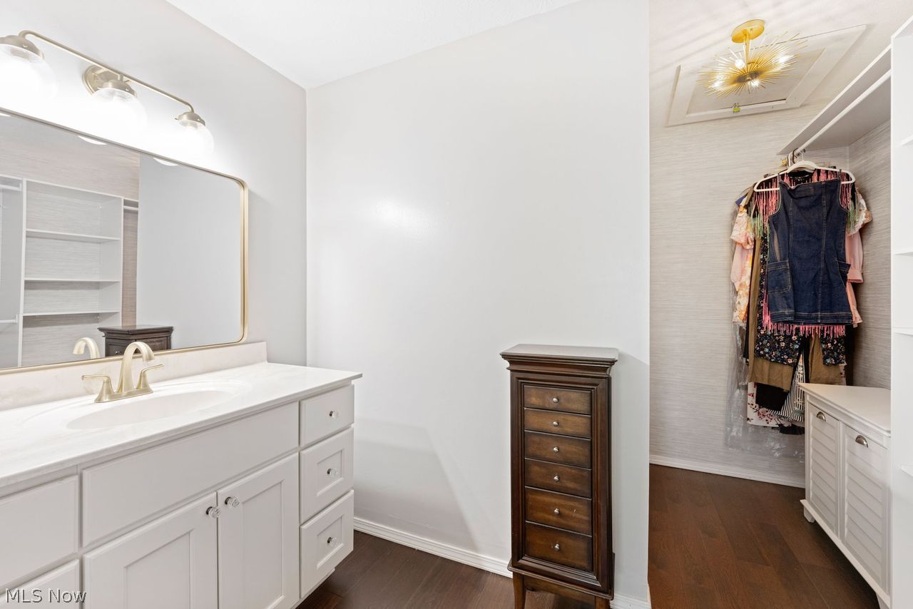 3964 Brendan Lane North Olmsted OH 44070