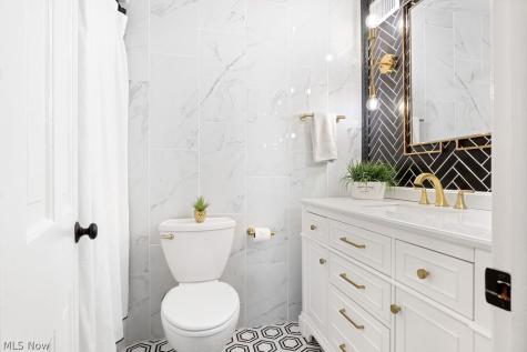 3964 Brendan Lane North Olmsted OH 44070