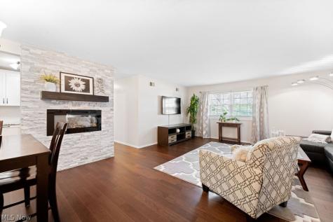 3964 Brendan Lane North Olmsted OH 44070