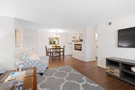 3964 Brendan Lane North Olmsted OH 44070