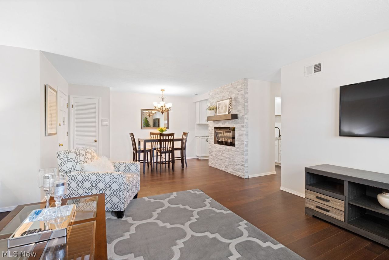 3964 Brendan Lane North Olmsted OH 44070
