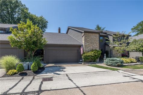 1070 Stonewood Court Westlake OH 44145