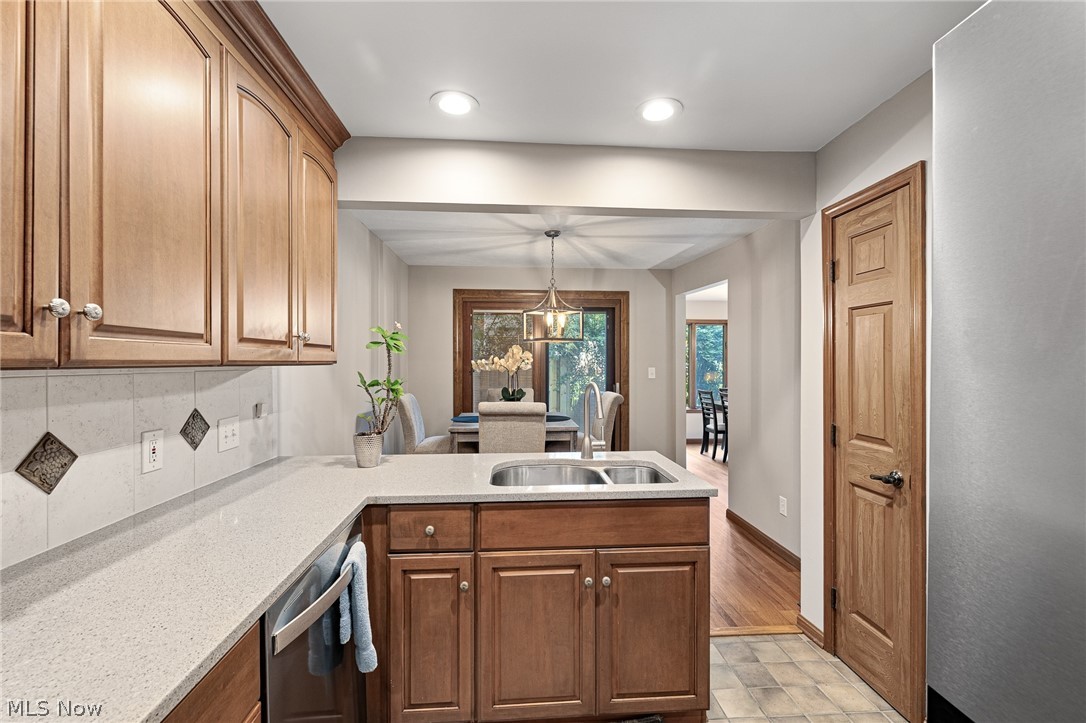 1070 Stonewood Court Westlake OH 44145