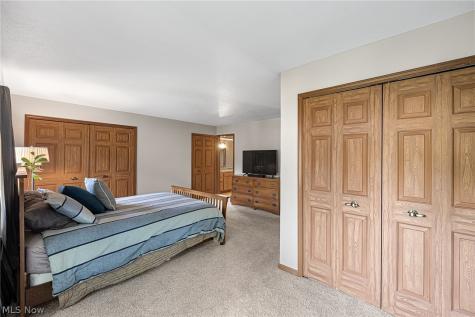 1070 Stonewood Court Westlake OH 44145