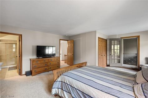 1070 Stonewood Court Westlake OH 44145