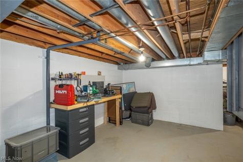 1070 Stonewood Court Westlake OH 44145