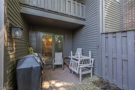 1070 Stonewood Court Westlake OH 44145