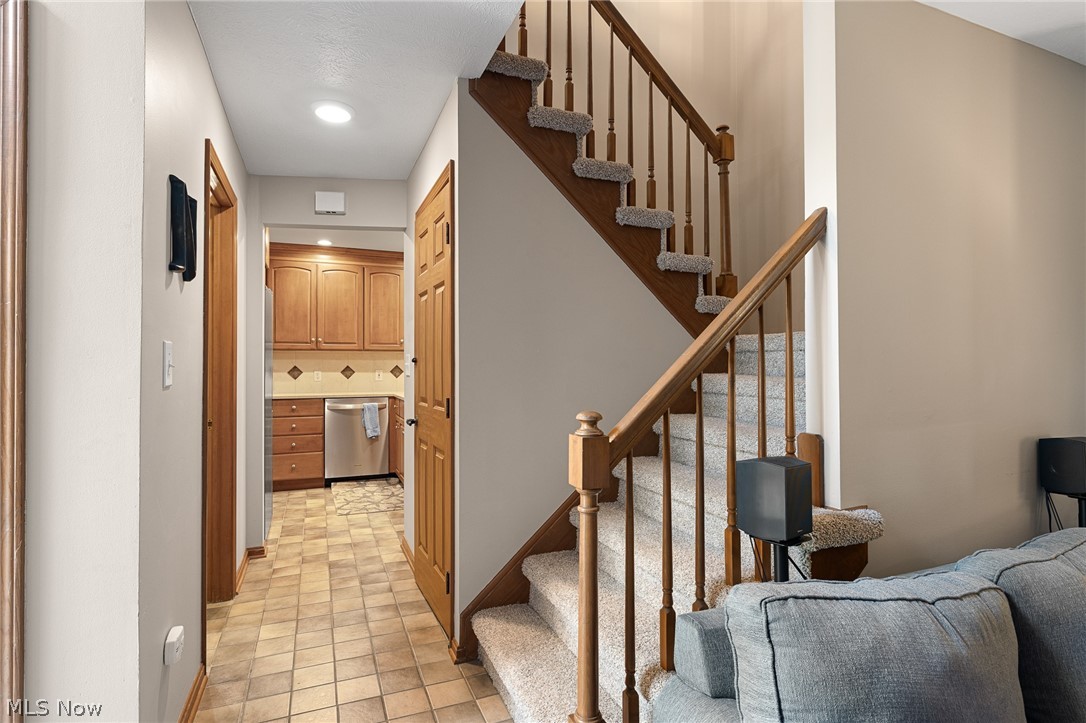 1070 Stonewood Court Westlake OH 44145
