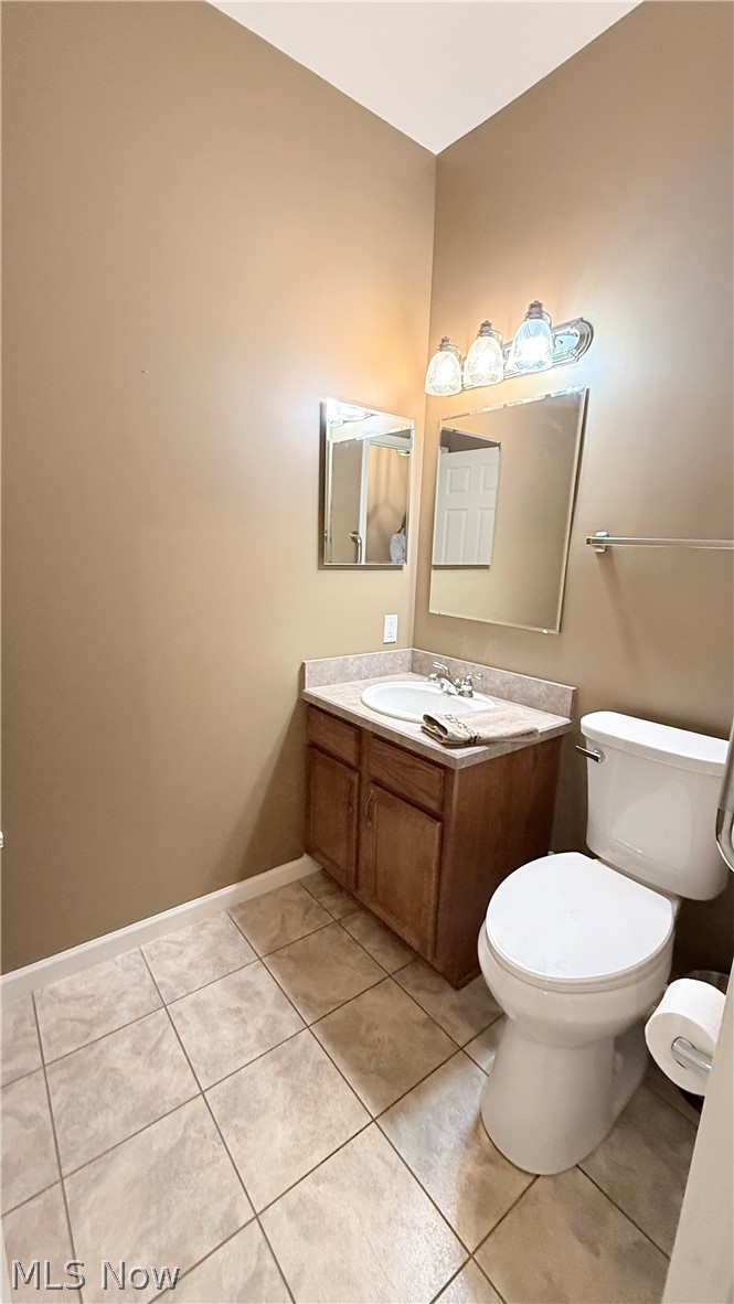 28 Hunters Woods Boulevard Canfield OH 44406
