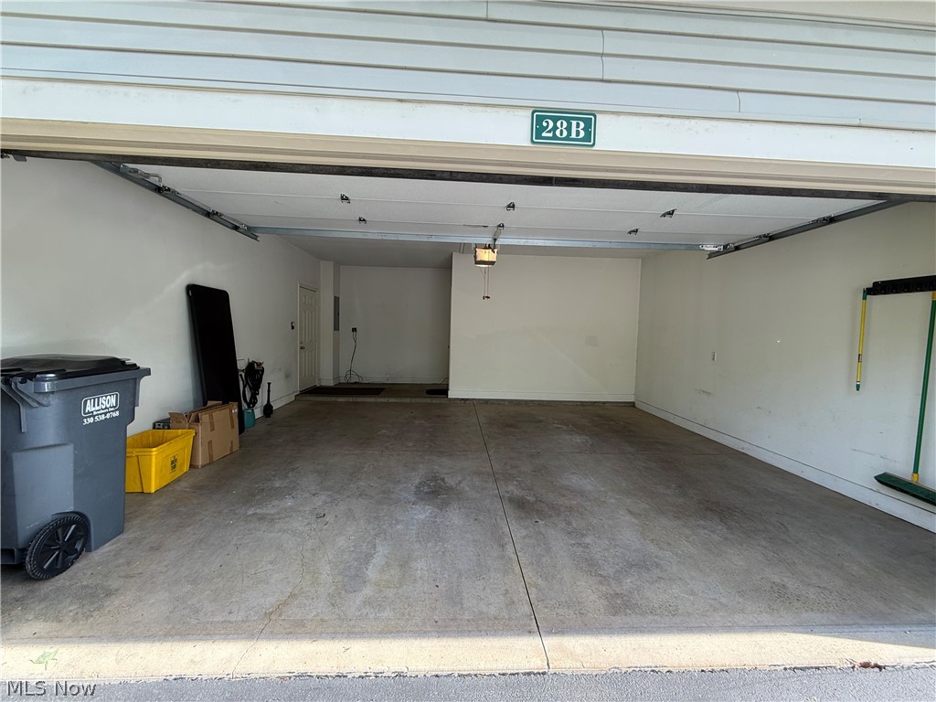28 Hunters Woods Boulevard Canfield OH 44406