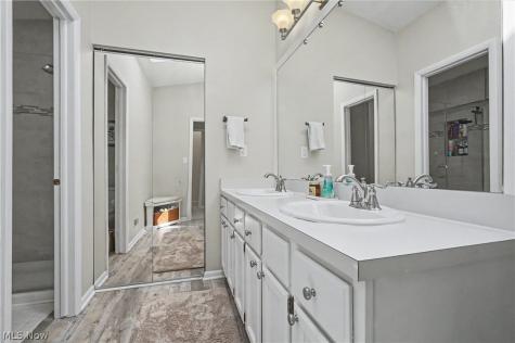 162 Lake Terrace Drive Munroe Falls OH 44262
