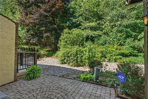 162 Lake Terrace Drive Munroe Falls OH 44262