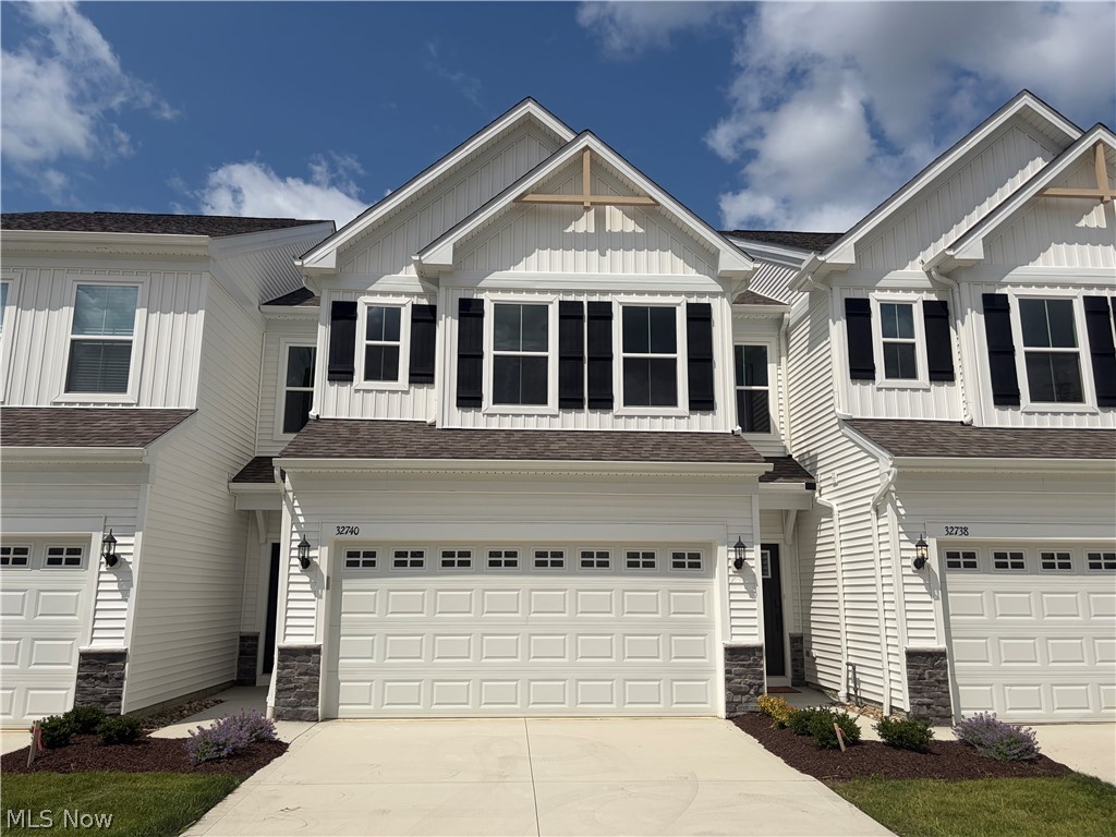 32740 Sandridge Run Avon Lake OH 44012