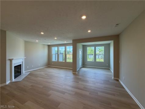 32740 Sandridge Run Avon Lake OH 44012
