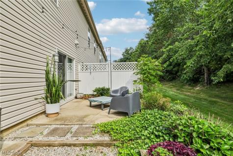 3892 Gardiner Run Copley OH 44321