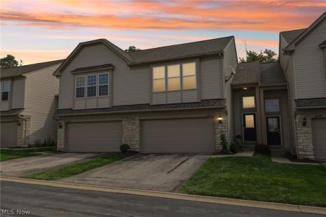 3892 Gardiner Run Copley OH 44321