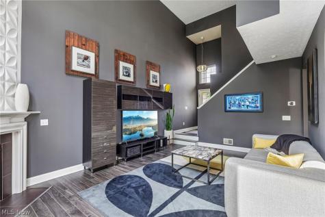 3892 Gardiner Run Copley OH 44321