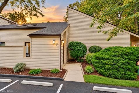 1460 Cedarwood Drive Westlake OH 44145