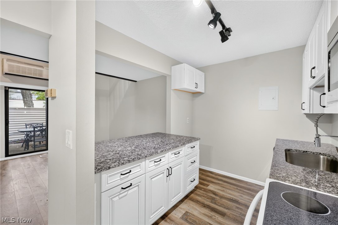 1460 Cedarwood Drive Westlake OH 44145