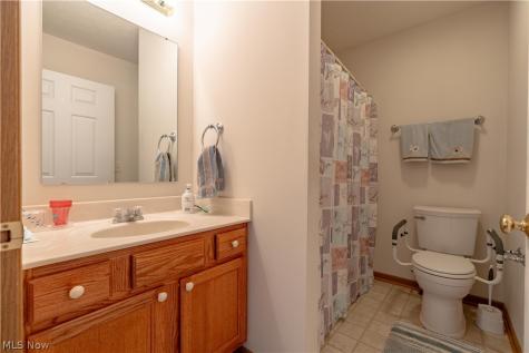 2728 Commons Drive NW Massillon OH 44646