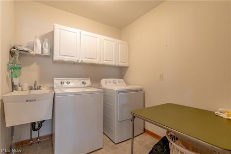 2728 Commons Drive NW Massillon OH 44646