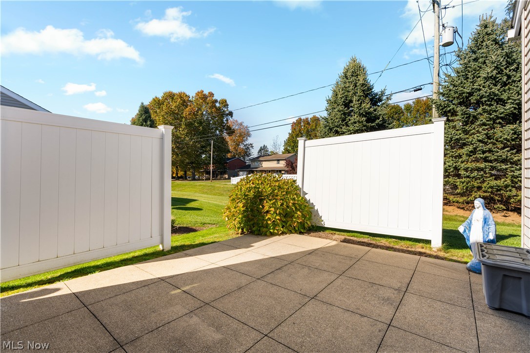 2728 Commons Drive NW Massillon OH 44646