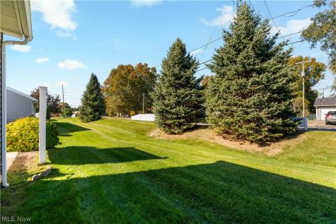 2728 Commons Drive NW Massillon OH 44646