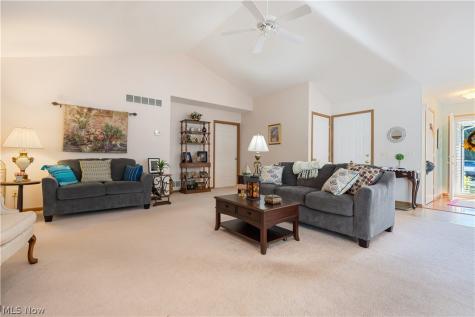 2728 Commons Drive NW Massillon OH 44646