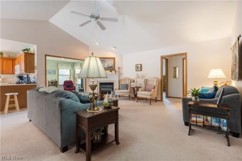 2728 Commons Drive NW Massillon OH 44646