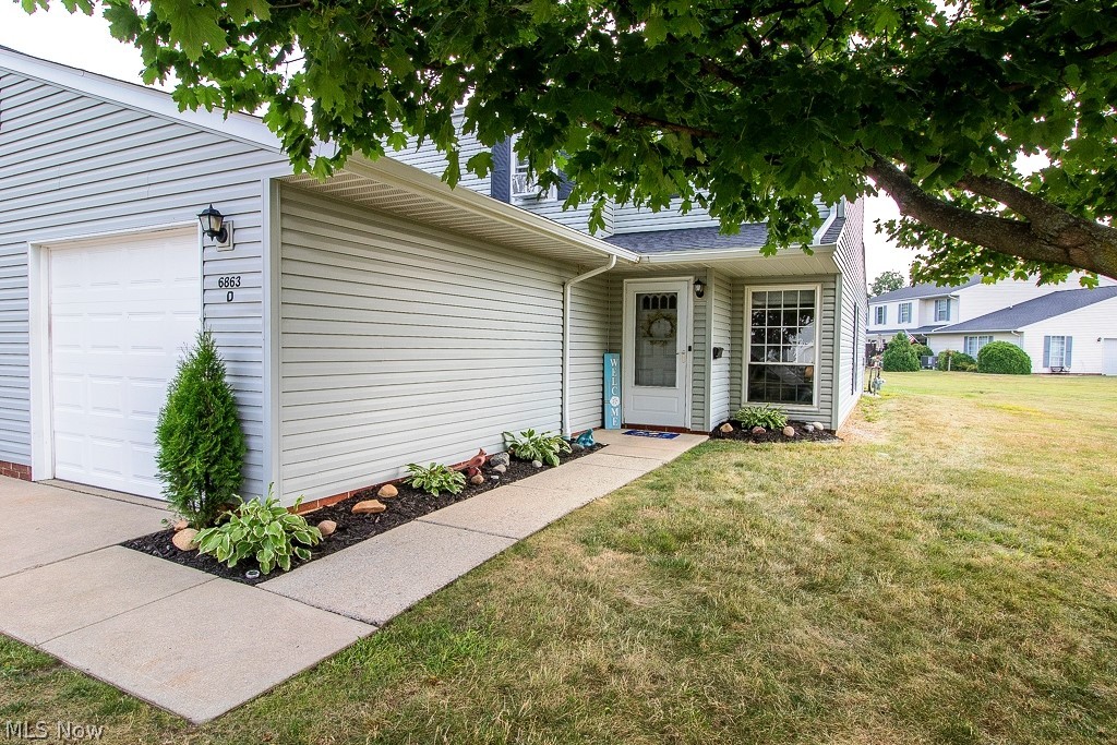 Mentor OH, 6863 Colonial Drive, Unit D