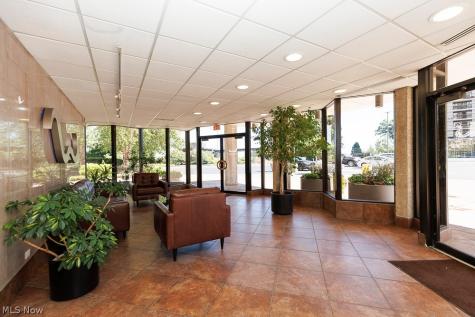 12700 Lake Avenue Lakewood OH 44107