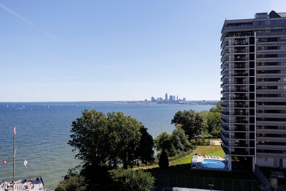 12700 Lake Avenue Lakewood OH 44107